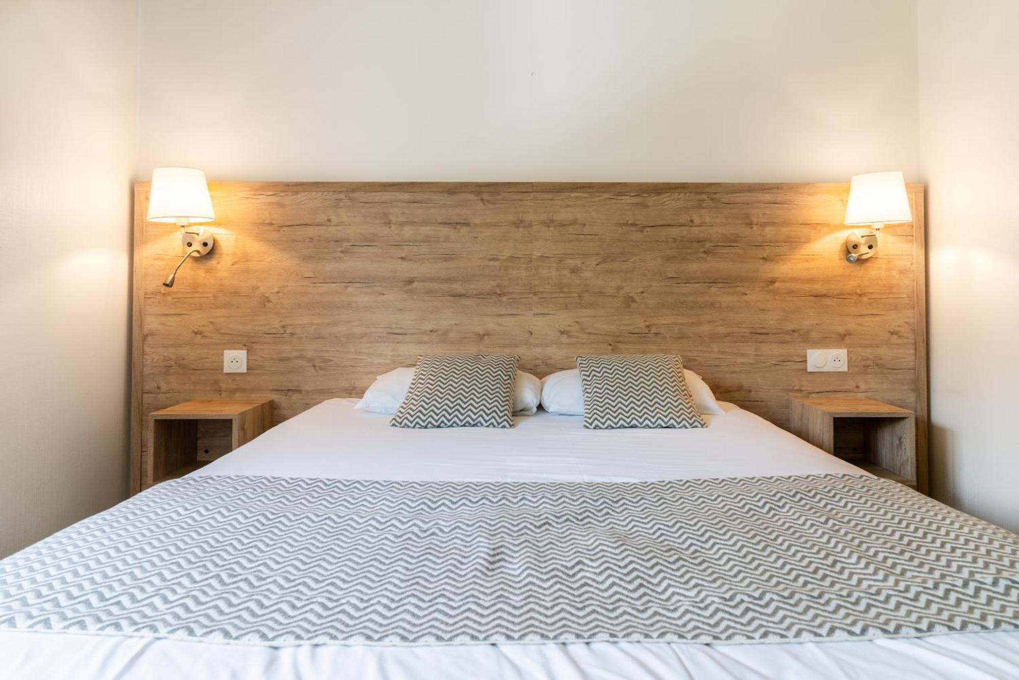 Abor Hotel, Mont De Marsan Saint-Pierre-du-Mont  Экстерьер фото