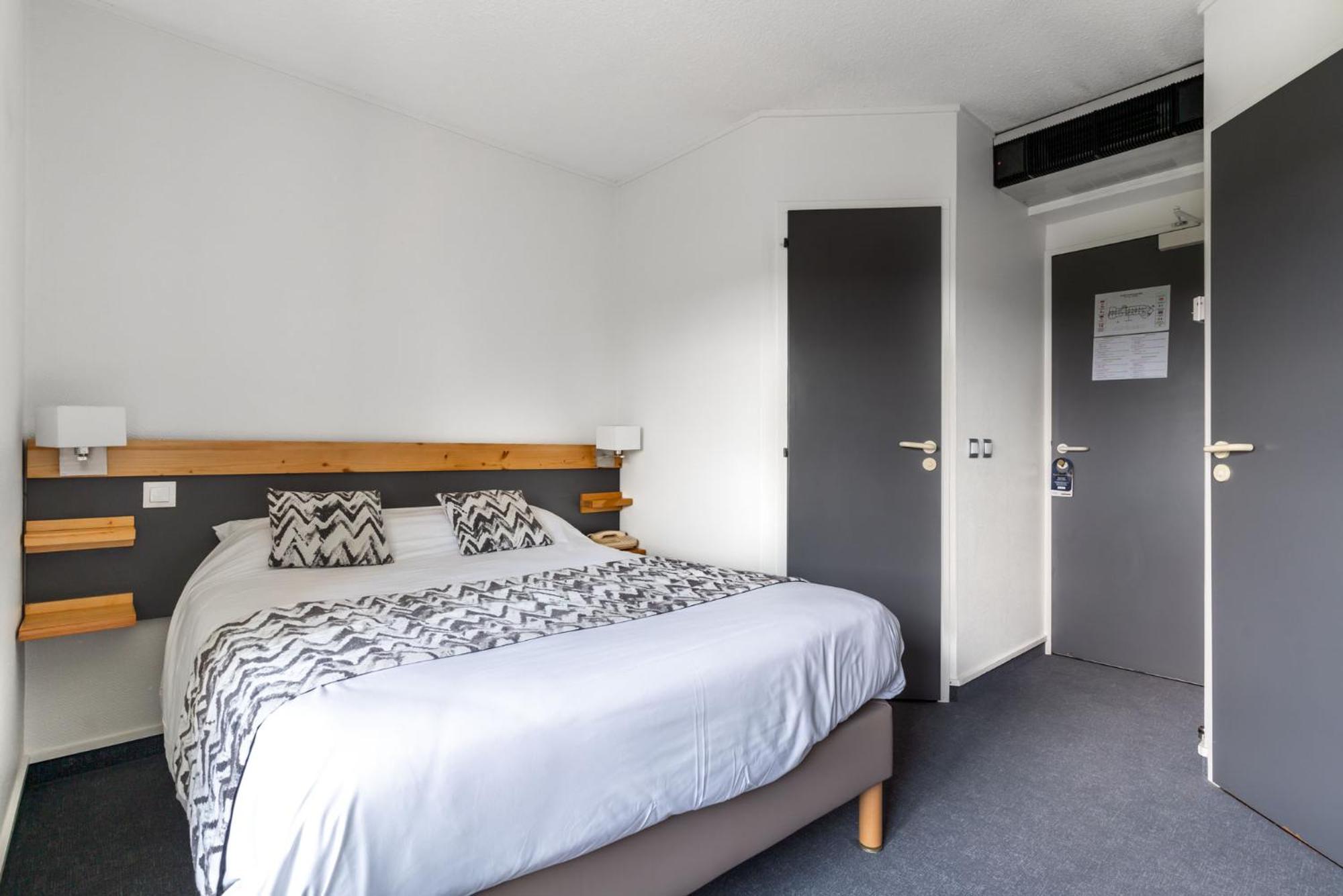 Abor Hotel, Mont De Marsan Saint-Pierre-du-Mont  Экстерьер фото