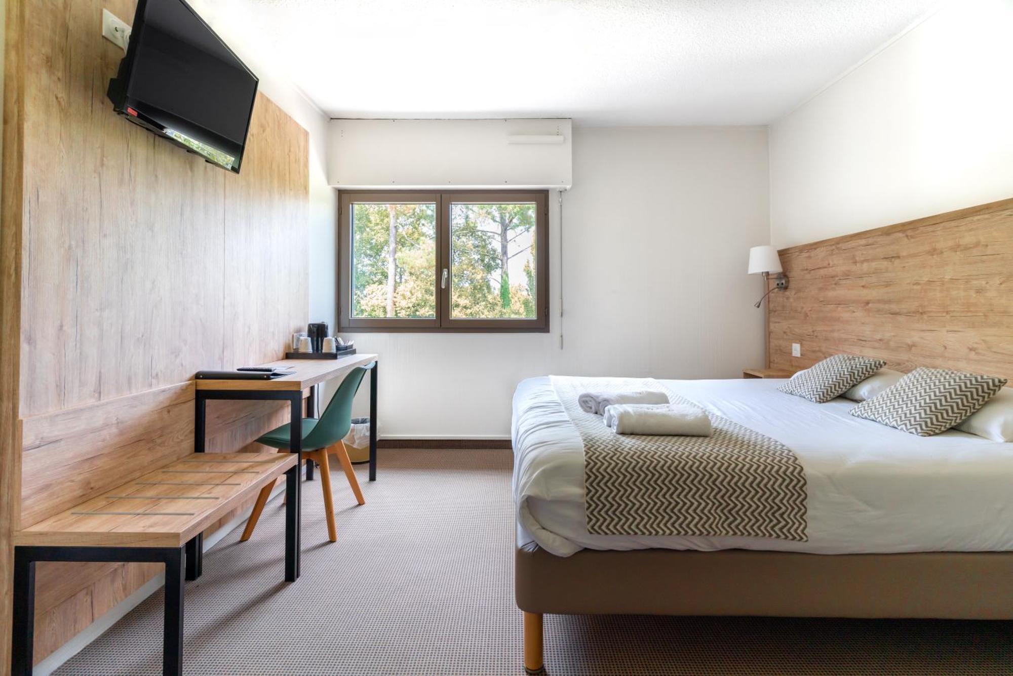 Abor Hotel, Mont De Marsan Saint-Pierre-du-Mont  Экстерьер фото